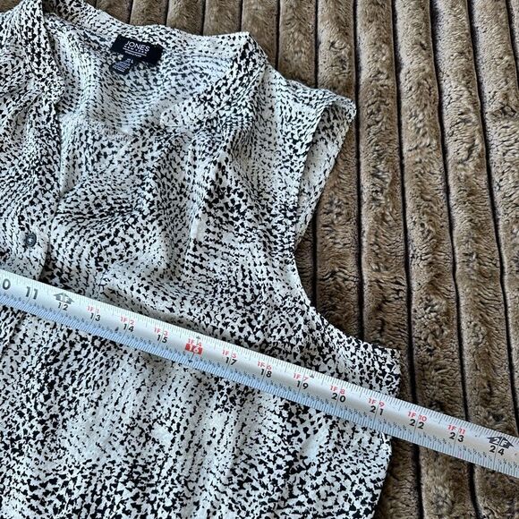 🎉5 for $45 🎉 Jones New York Top Blouse Shirt Size L - Picture 7 of 8